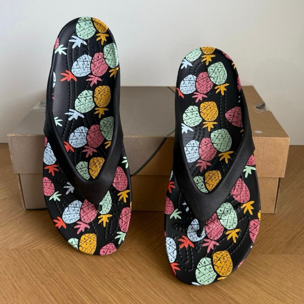 Crocs Kadee II ‘Pineapples’ Women Slip On Slides Sandals- SZ 9
